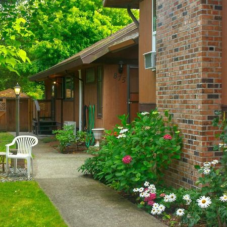 Coles Bay Vacation Retreat Villa North Saanich Bagian luar foto